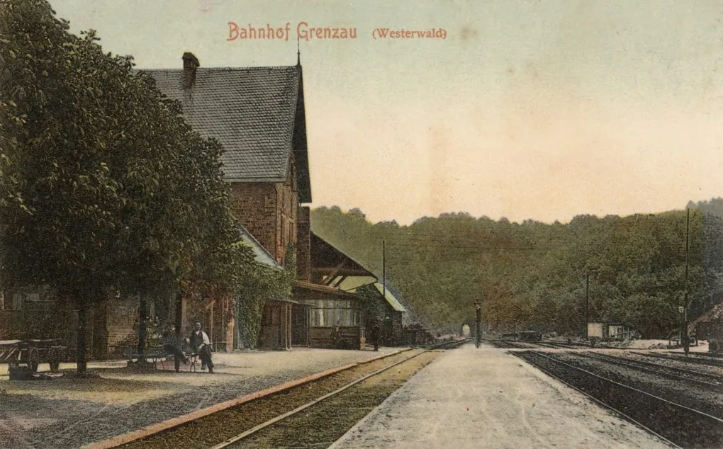 Historische Postkarte des Bahnhofs Grenzau um 1910